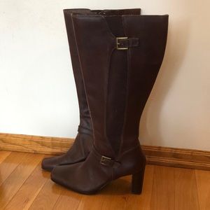 Knee-high vintage Vogue heeled boots